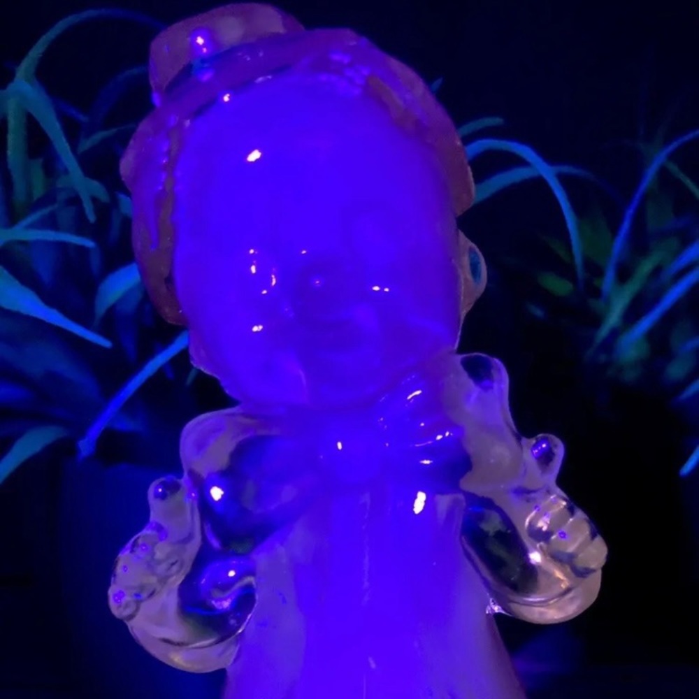 Vintage Boyd Art Glass CHUCKLES Slag Glass *Shown With And Without Black Light